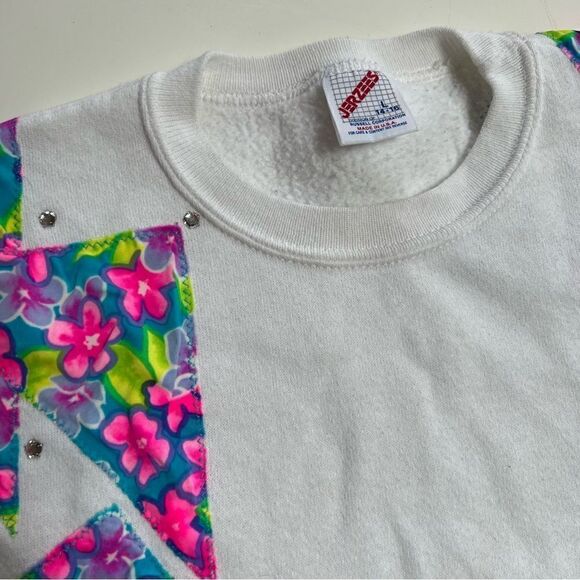 Rad Vintage Peak 90s Neon Hand Embroidered Rhinestone Pullover Sweatshirt - Picture 3 of 6